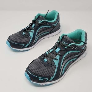 Ryka Aries Walking Shoe, size 6M